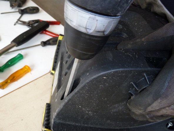 High Pressure Cleaner: step 2, image 2 of 3