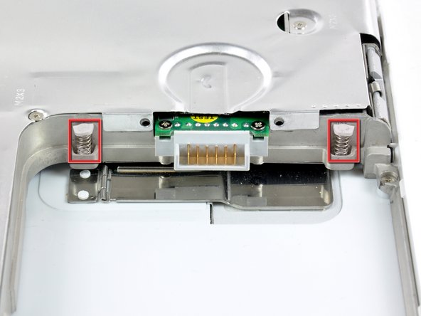 iBook G4 14" 1.42 GHz Lower Case Replacement: step 13, image 1 of 1