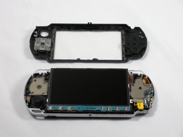 PSP 2000 Front Casing Replacement: step 5, image 2 of 2