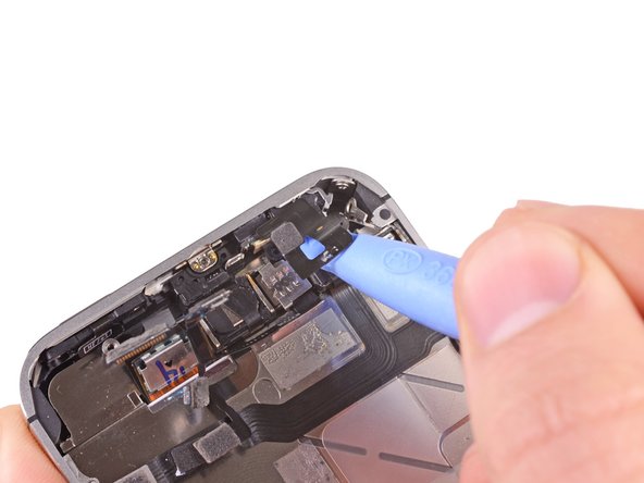 iPhone 4S Upper Antenna Replacement: step 27, image 1 of 2