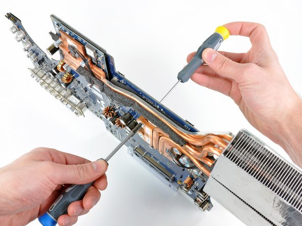 iMac Intel 24" EMC 2111 CPU Heat Sink Replacement: step 35, image 2 of 2