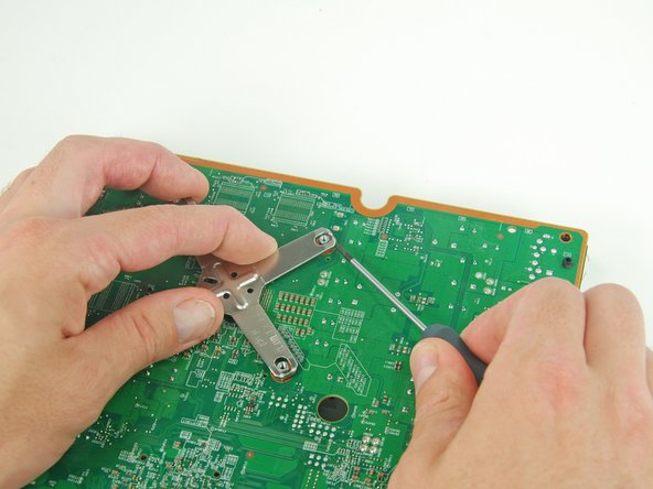 Xbox 360 S Heat Sink Replacement: step 56, image 1 of 2