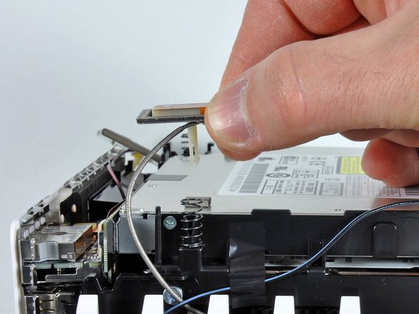 Mac mini Model A1283 Logic Board Replacement: step 8, image 2 of 2