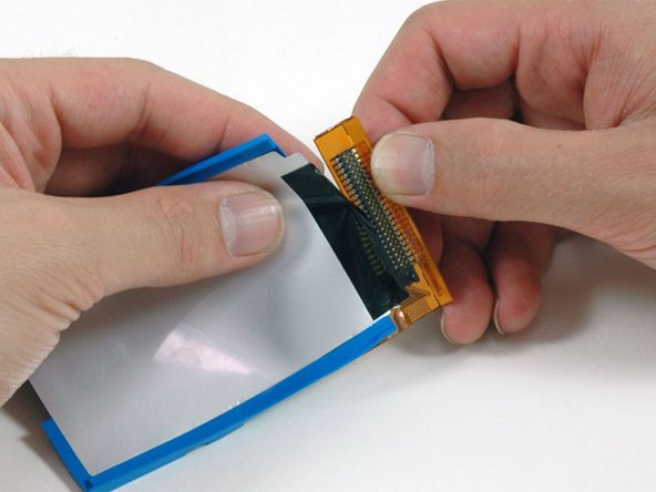 iPod 3rd Generation Hard Drive Cable Replacement: step 13, image 1 of 1