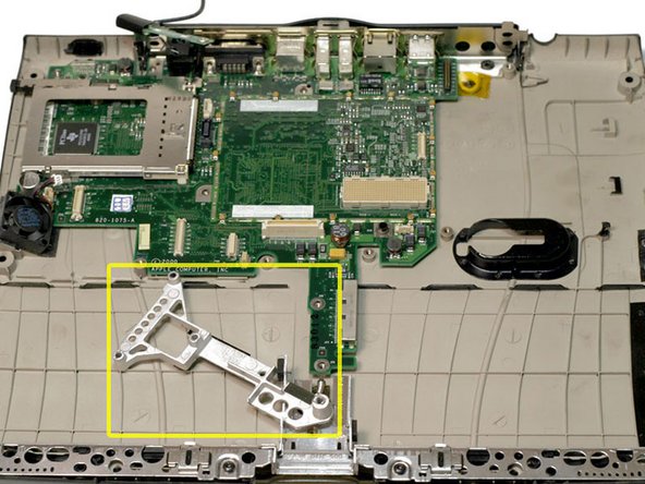 PowerBook G3 Pismo Lower Case Replacement: step 48, image 1 of 1