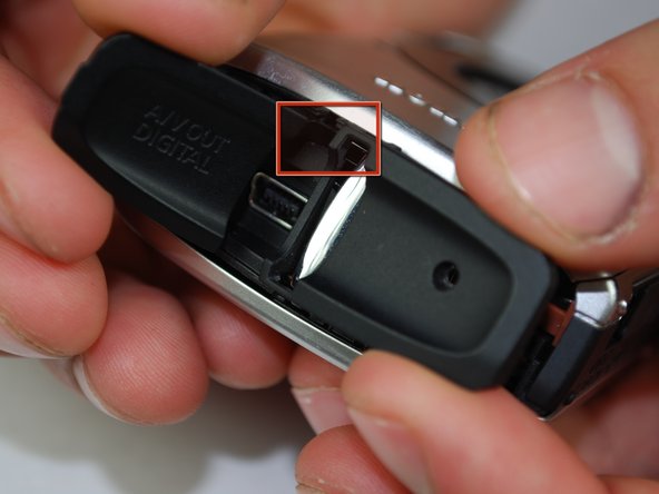 Canon PowerShot SD870 IS Flash Assembly Replacement: step 3, image 1 of 1