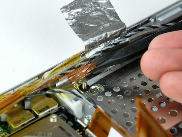 PowerBook G4 Aluminum 17" 1.67 GHz (High-Res) Display Inverter Replacement: step 18, image 1 of 1