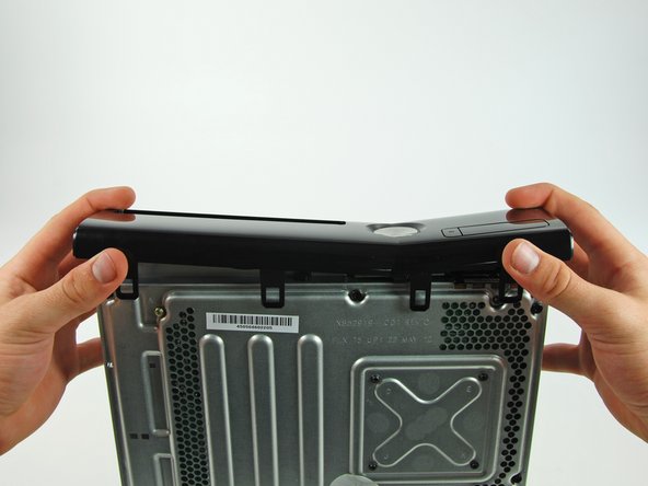 Xbox 360 S Right Case Replacement: step 34, image 1 of 2