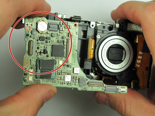 Canon Powershot SD750 Motherboard Replacement: step 18, image 1 of 1