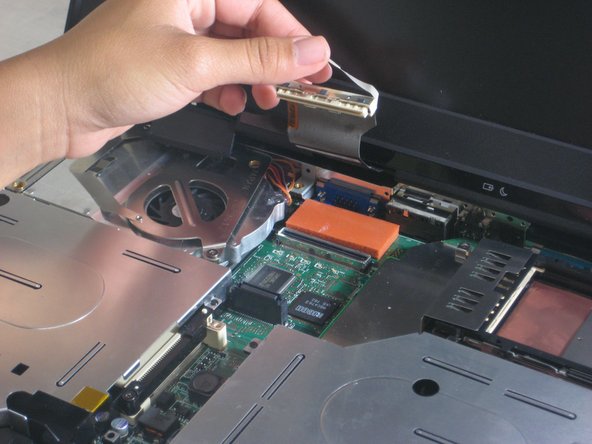 Disassembling IBM ThinkPad A30 Speakers: step 11, image 2 of 2