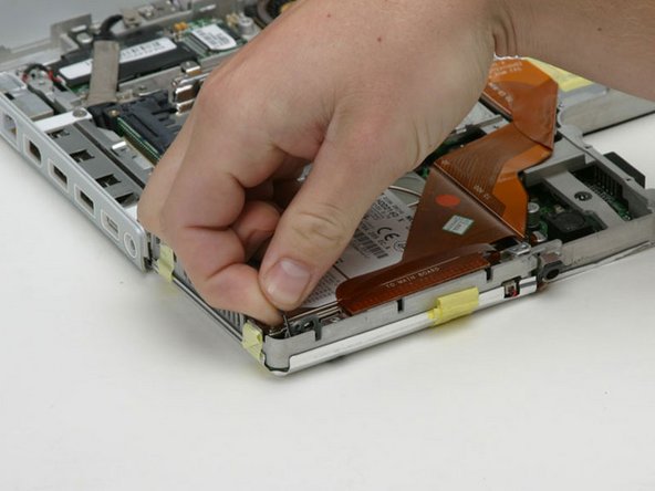 iBook G3 12" Clutch Hinges Replacement: step 39, image 1 of 1