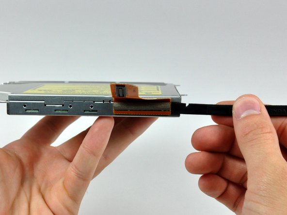 PowerBook G4 Aluminum 17" 1.67 GHz (High-Res) Optical Drive Replacement: step 14, image 1 of 1